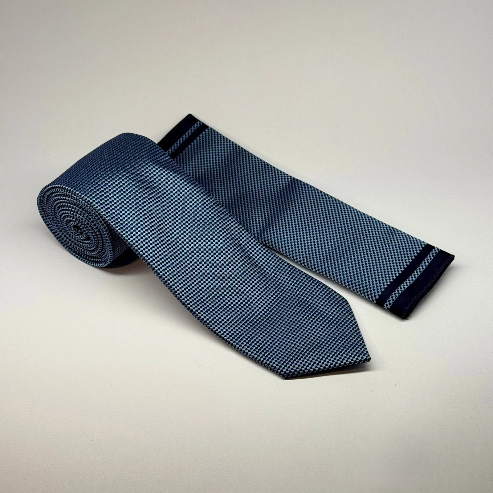 Diamond - Tie & Pocket Square Set in Blue