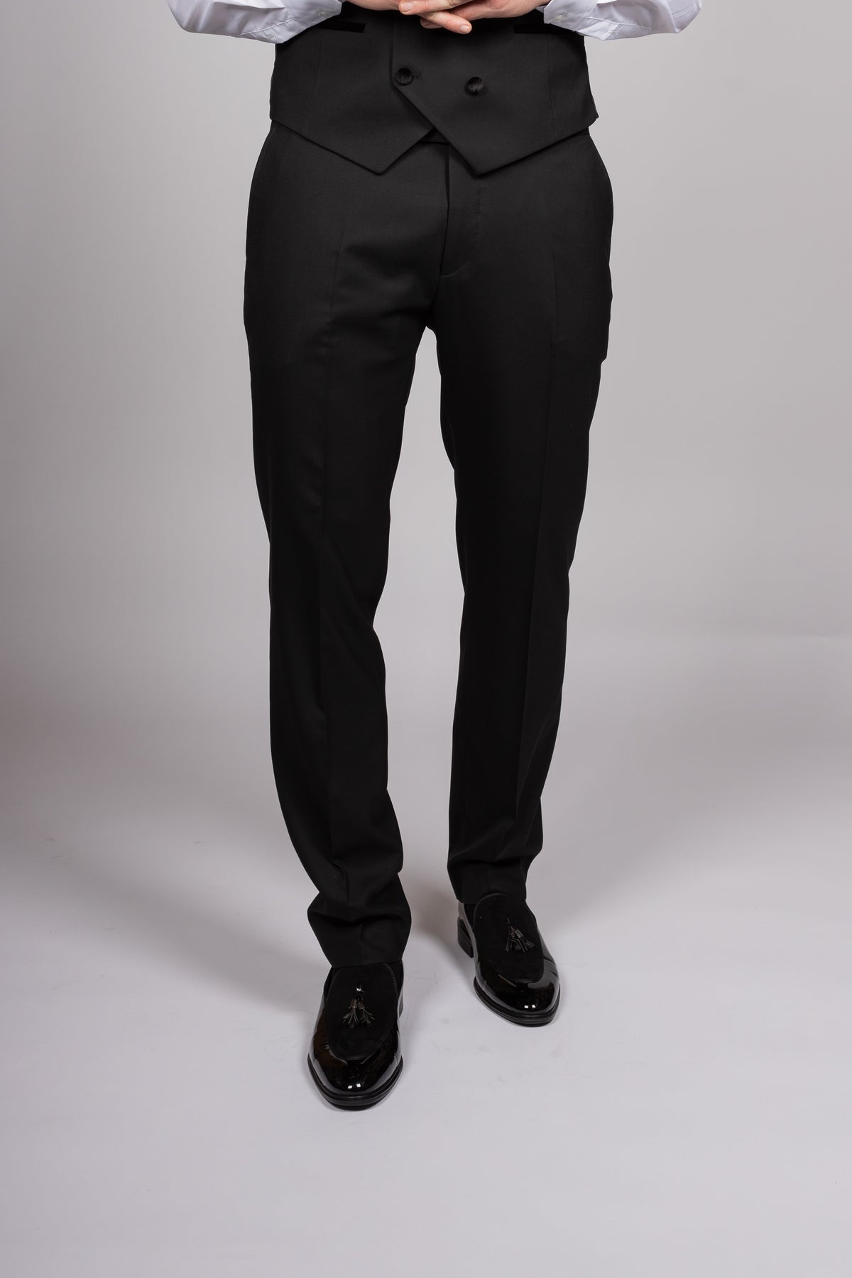 WHITE VELVET SHAWL LAPEL TUX