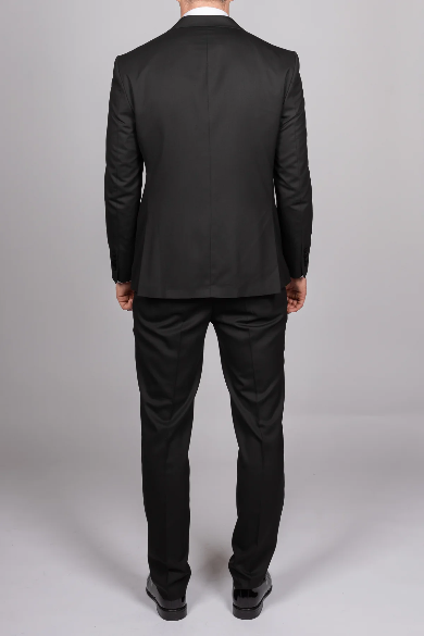 BLACK DOUBLE BREASTED VELVET PEAK LAPEL TUXEDO