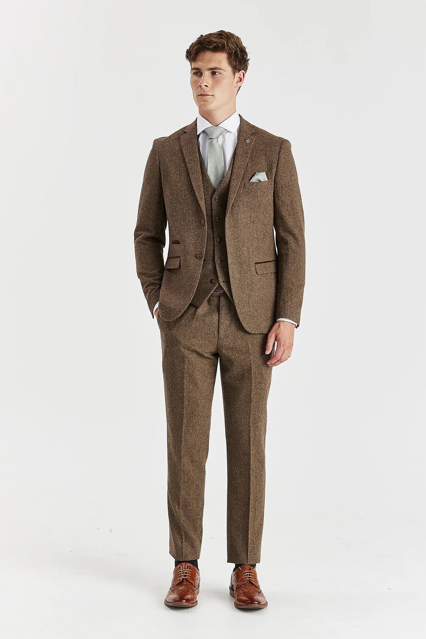 Oscar - Brown Tweed Three Piece Suit