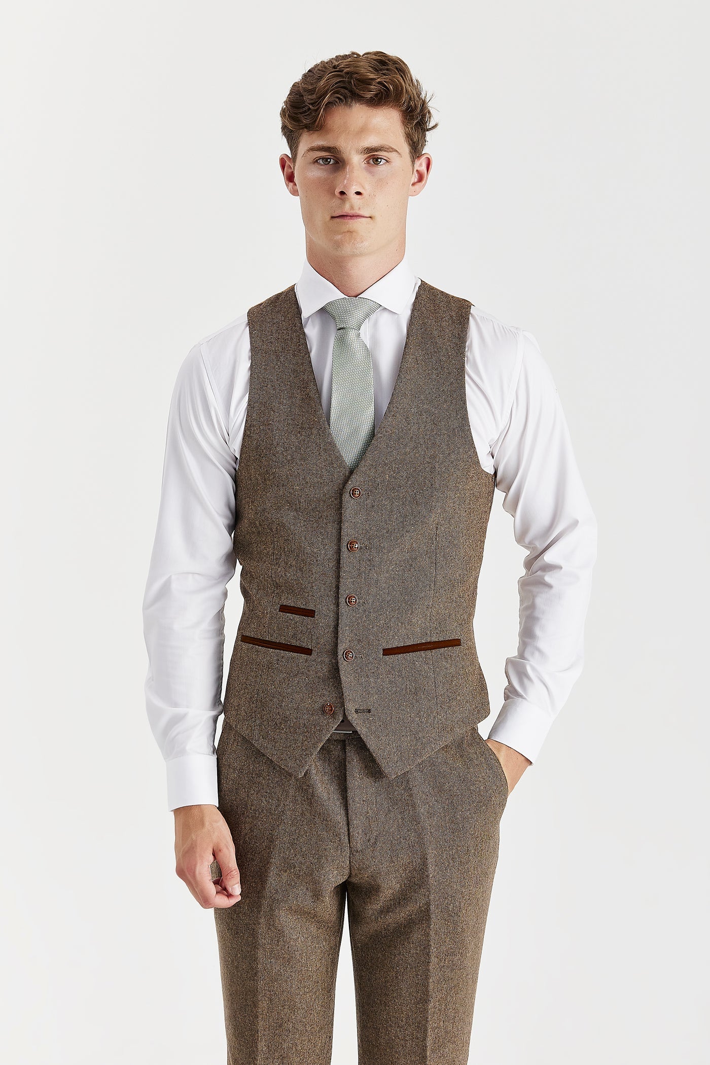 Oscar - Brown Tweed Three Piece Suit