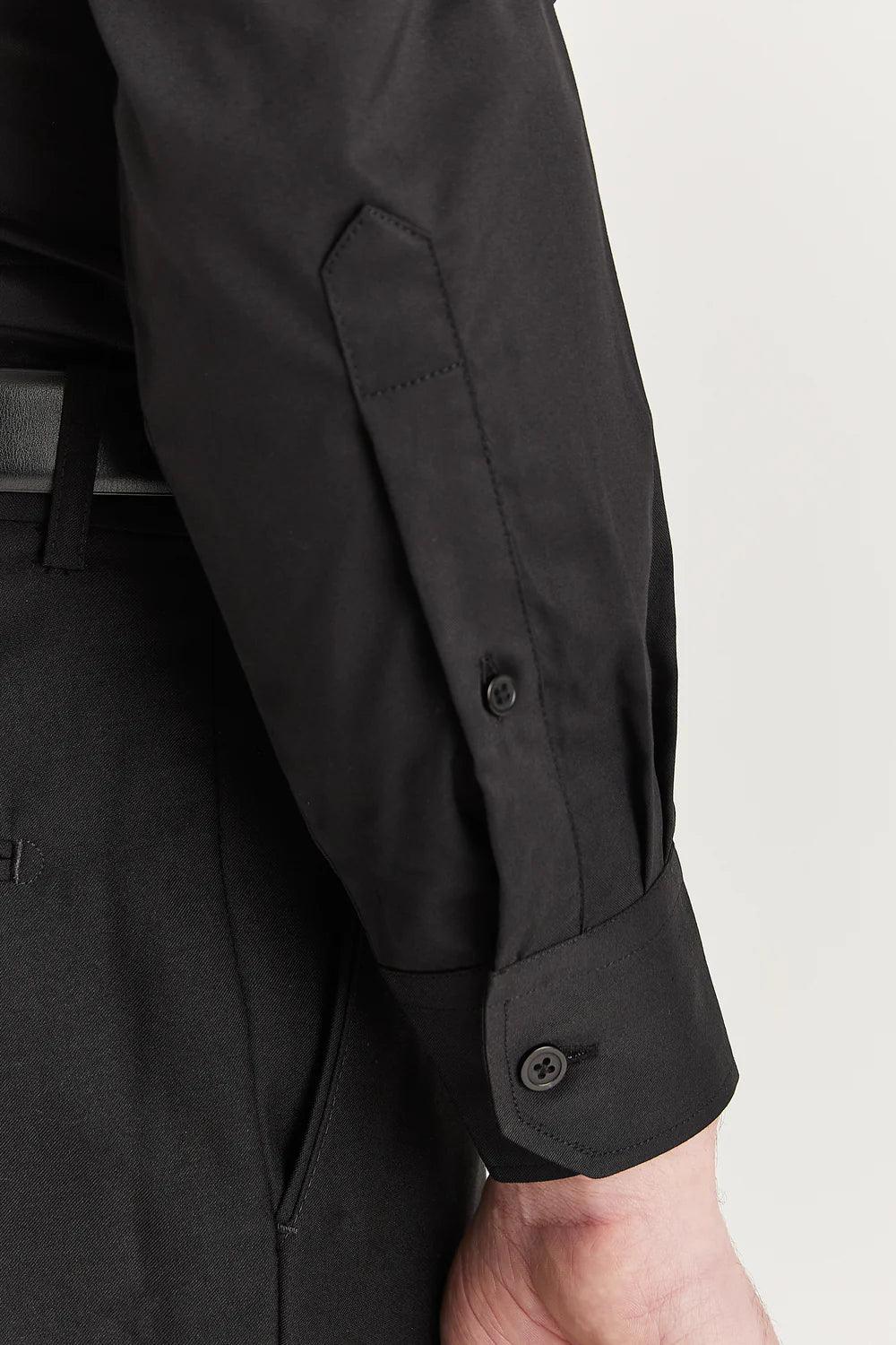Oliver - Black Cutaway Collar Shirt