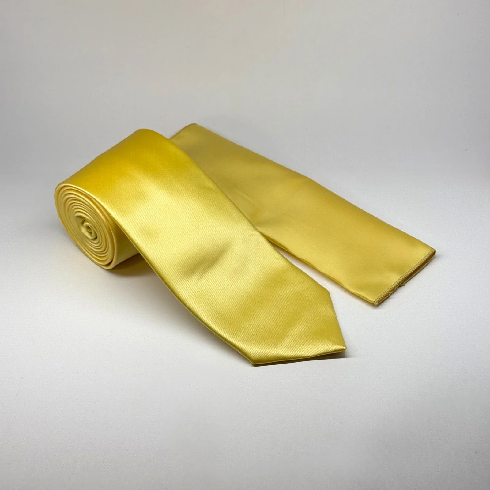 Satin - Tie & Pocket Square Set in Yellow