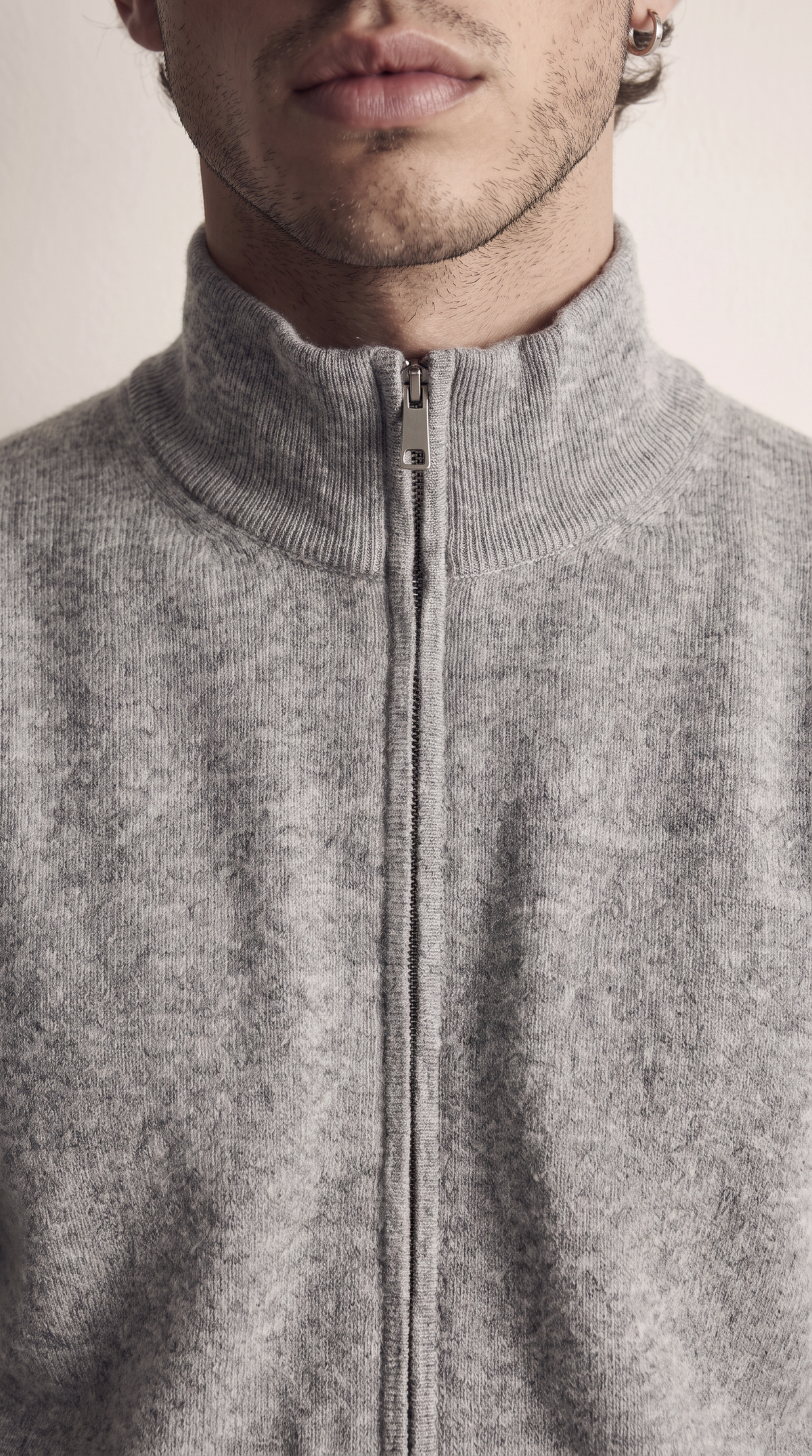 Men's grey jacket and trouser set, additional view 04