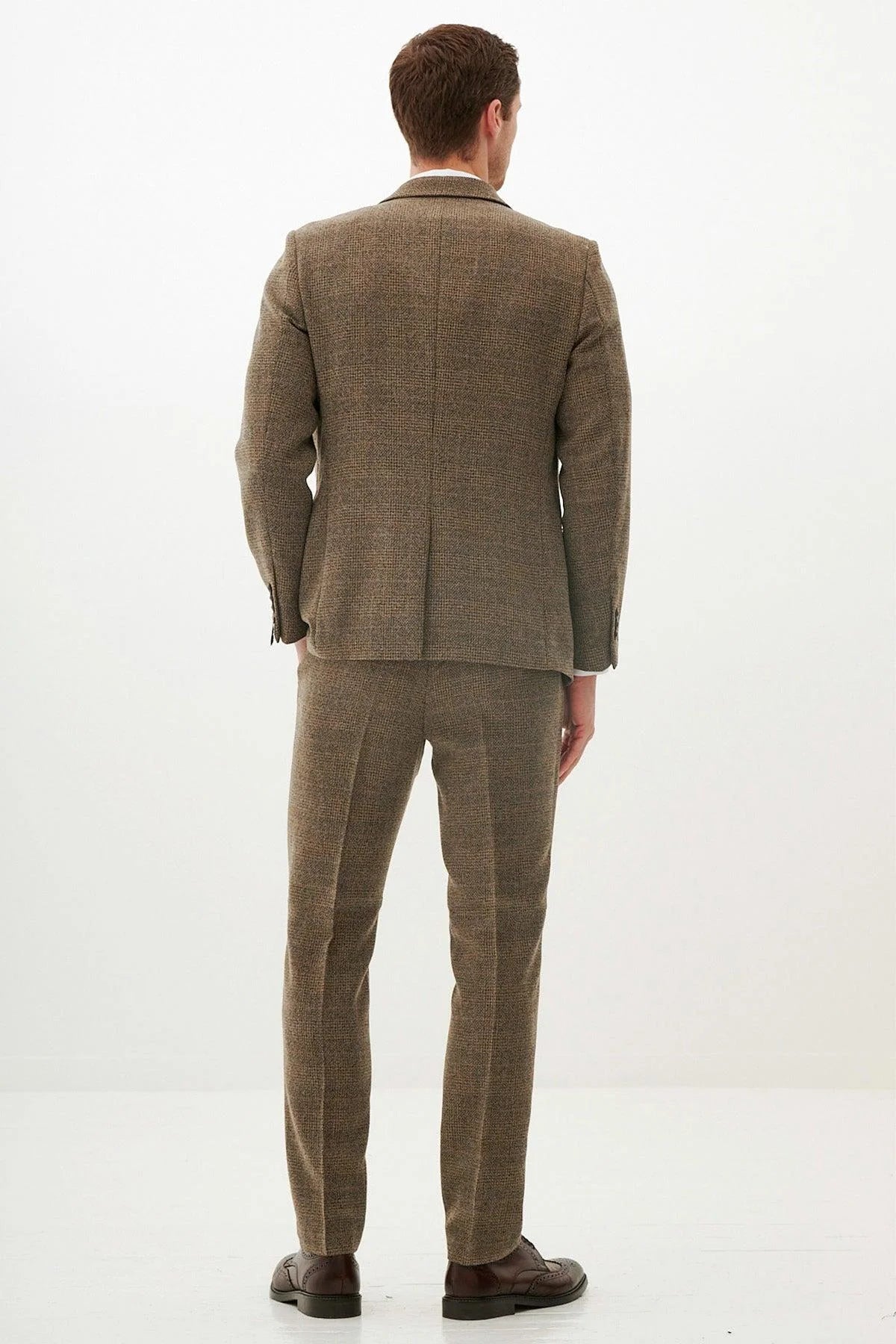 KRIS - Tan Tweed Three Piece Suit