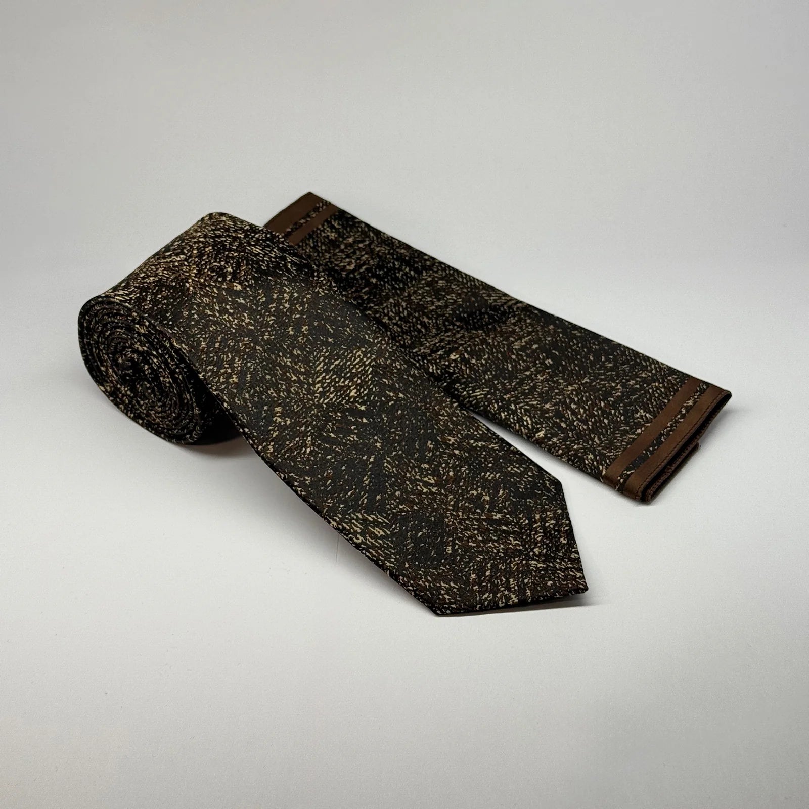 Bark - Tie & Pocket Square Set in Brown