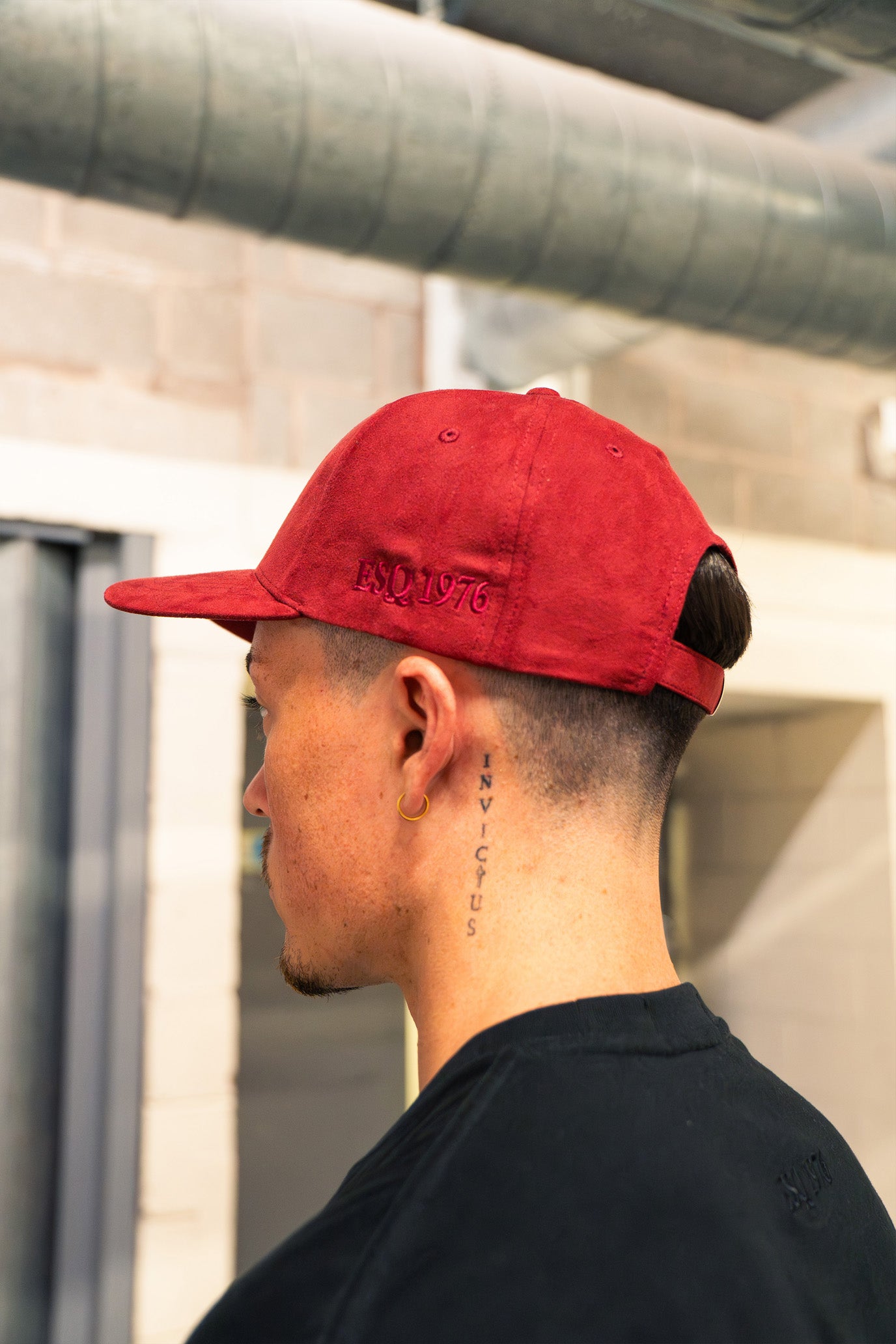 Esq1976 Off Duty Suede Cap - Cardinal Red