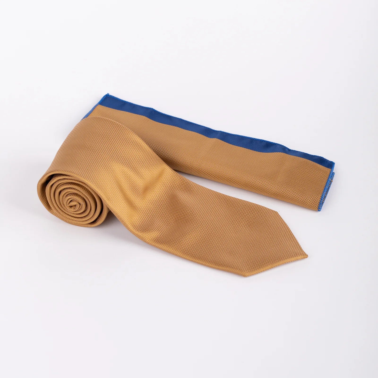 Textured - Tie & Pocket Square Set in Gold