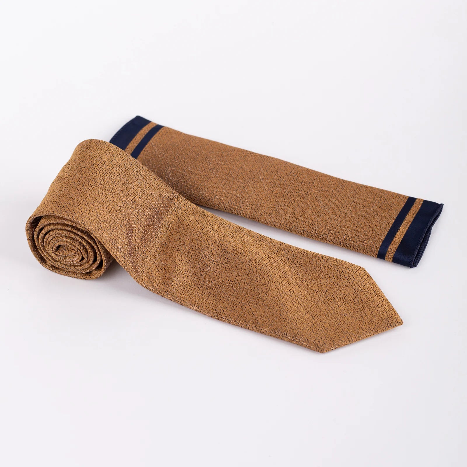 Houndstooth - Tie & Pocket Square Set in Gold & Navy