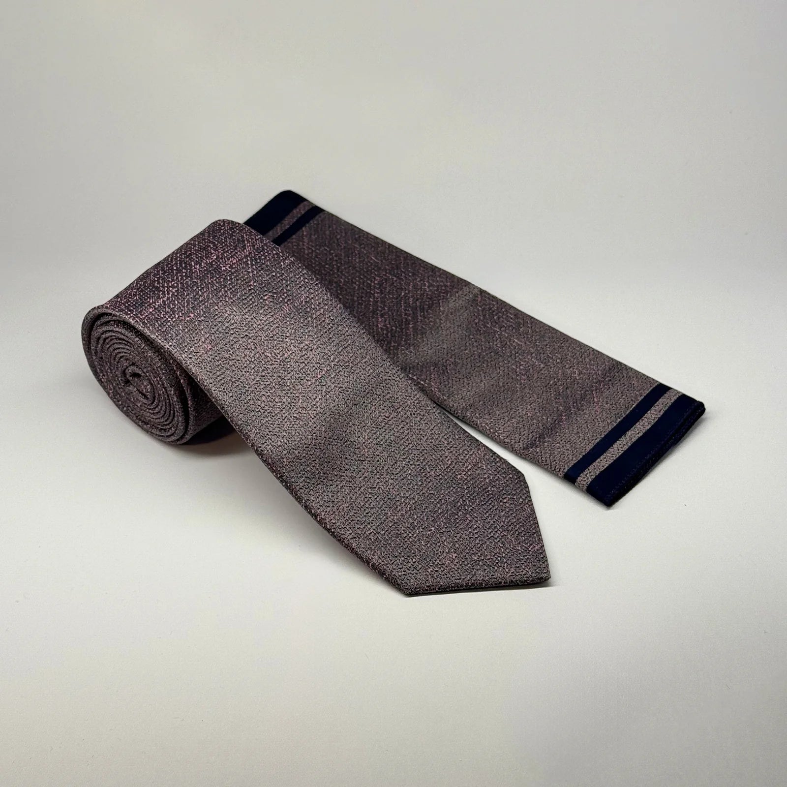 Houndstooth - Tie & Pocket Square Set in Purple & Navy