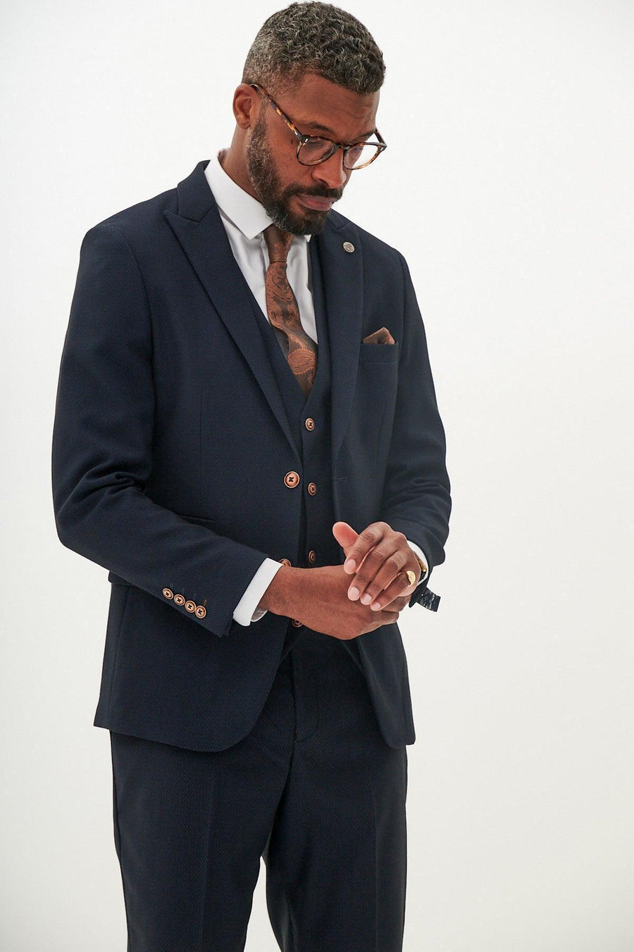 MAX - Navy Three Piece Suit With Contrast Buttons