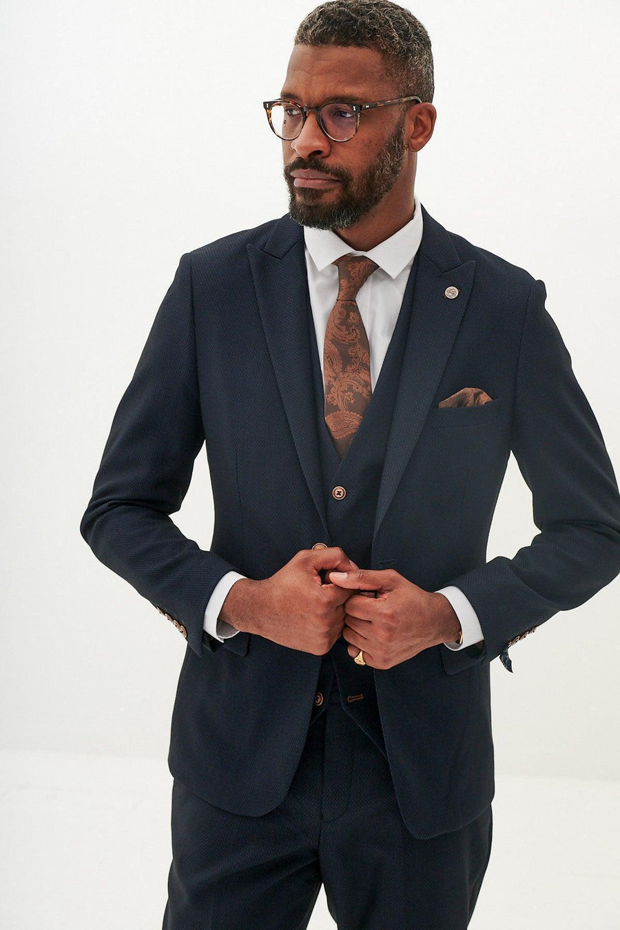 MAX - Navy Three Piece Suit With Contrast Buttons