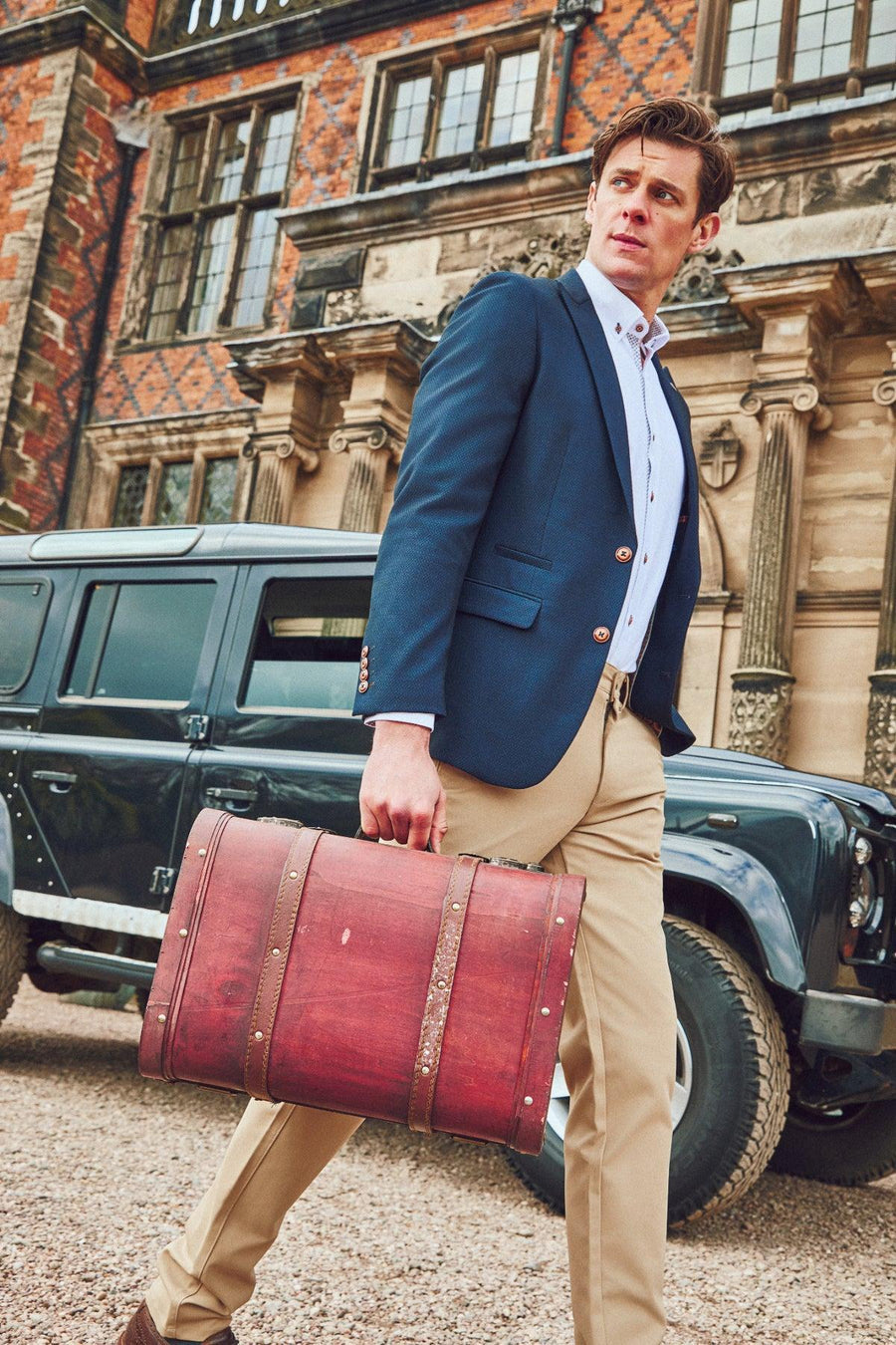 MAX - Navy Blue Blazer With Contrast Buttons