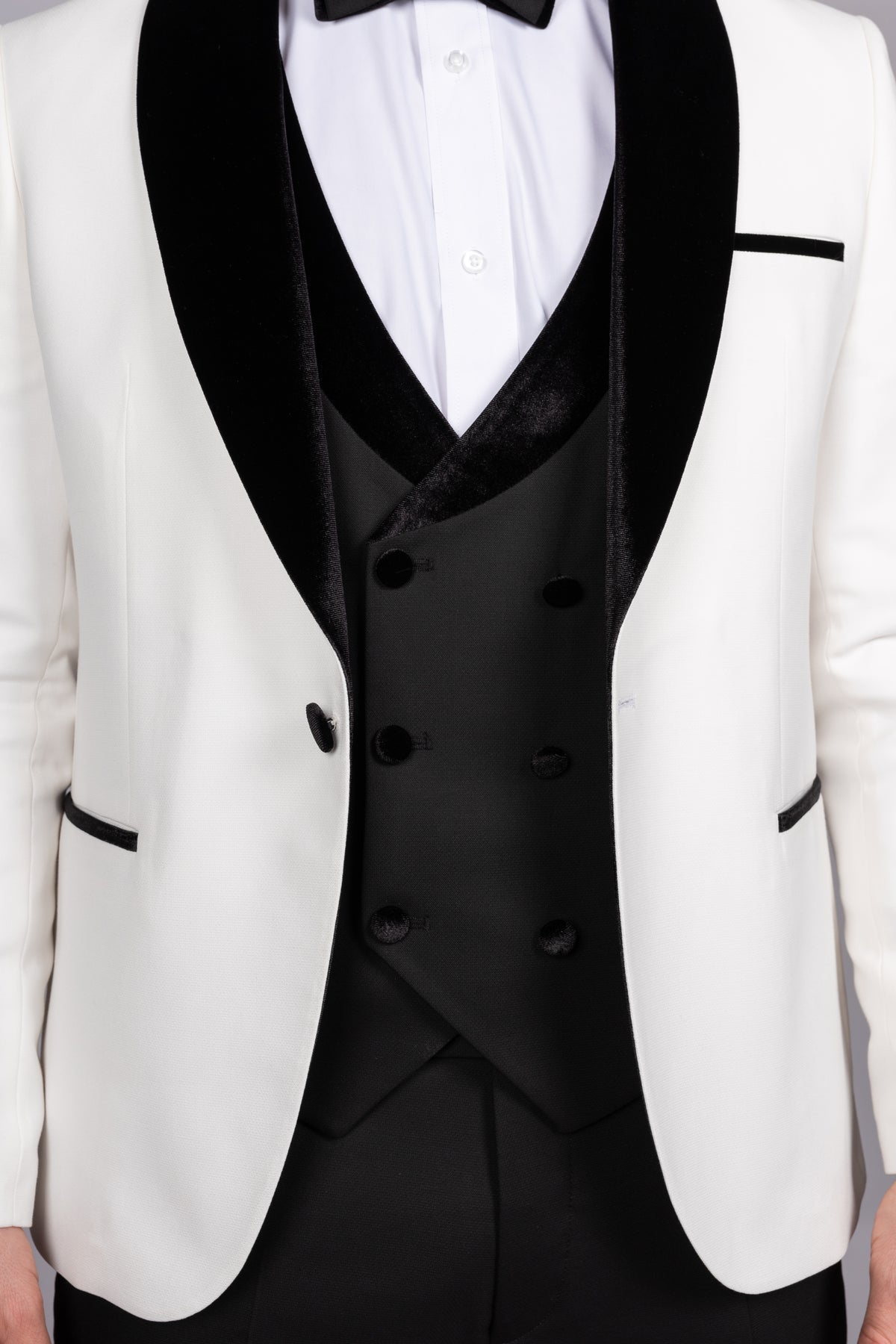 WHITE VELVET SHAWL LAPEL TUX