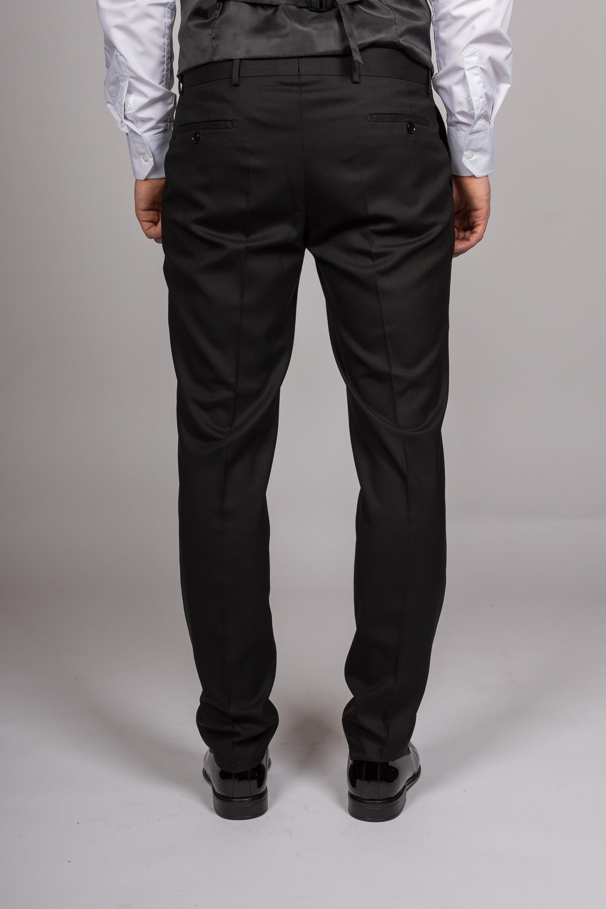 BLACK VELVET SHAWL LAPEL TUXEDO