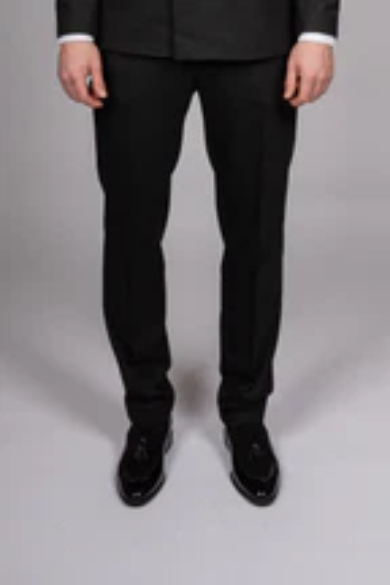 BLACK DOUBLE BREASTED VELVET PEAK LAPEL TUXEDO