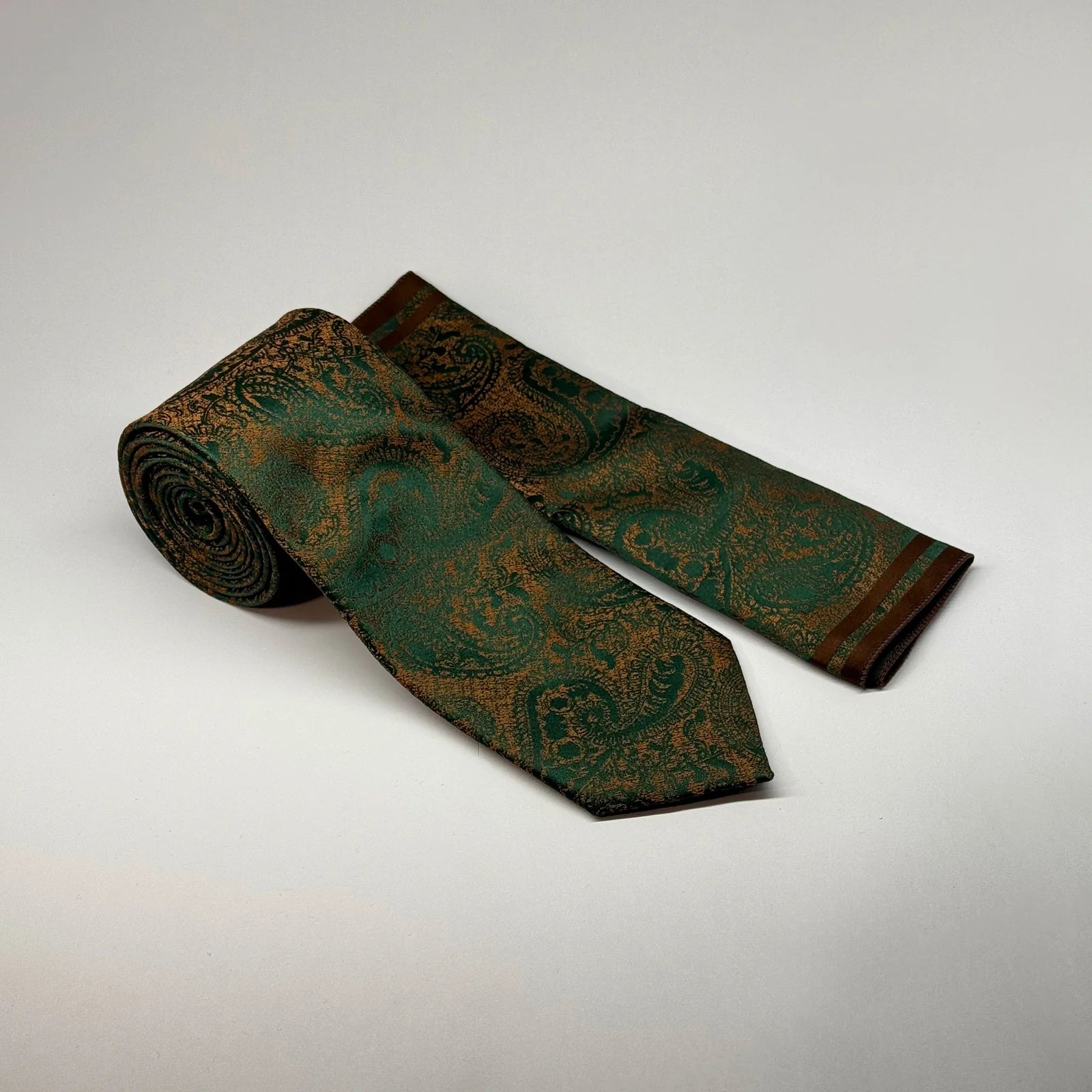 Paisley Lux - Tie & Pocket Square Set in Olive & Brown