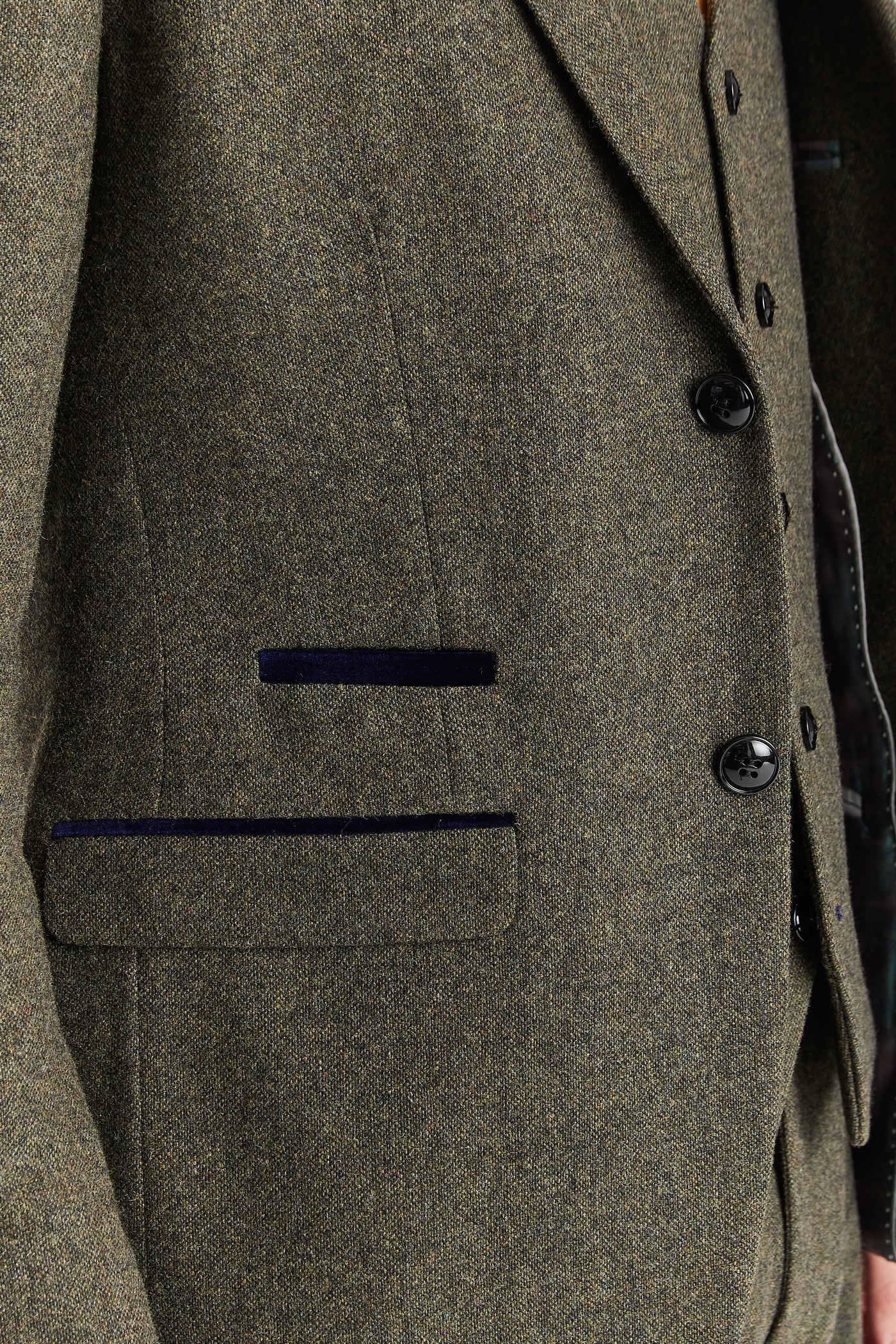 Oscar -  Green Tweed Three Piece Suit