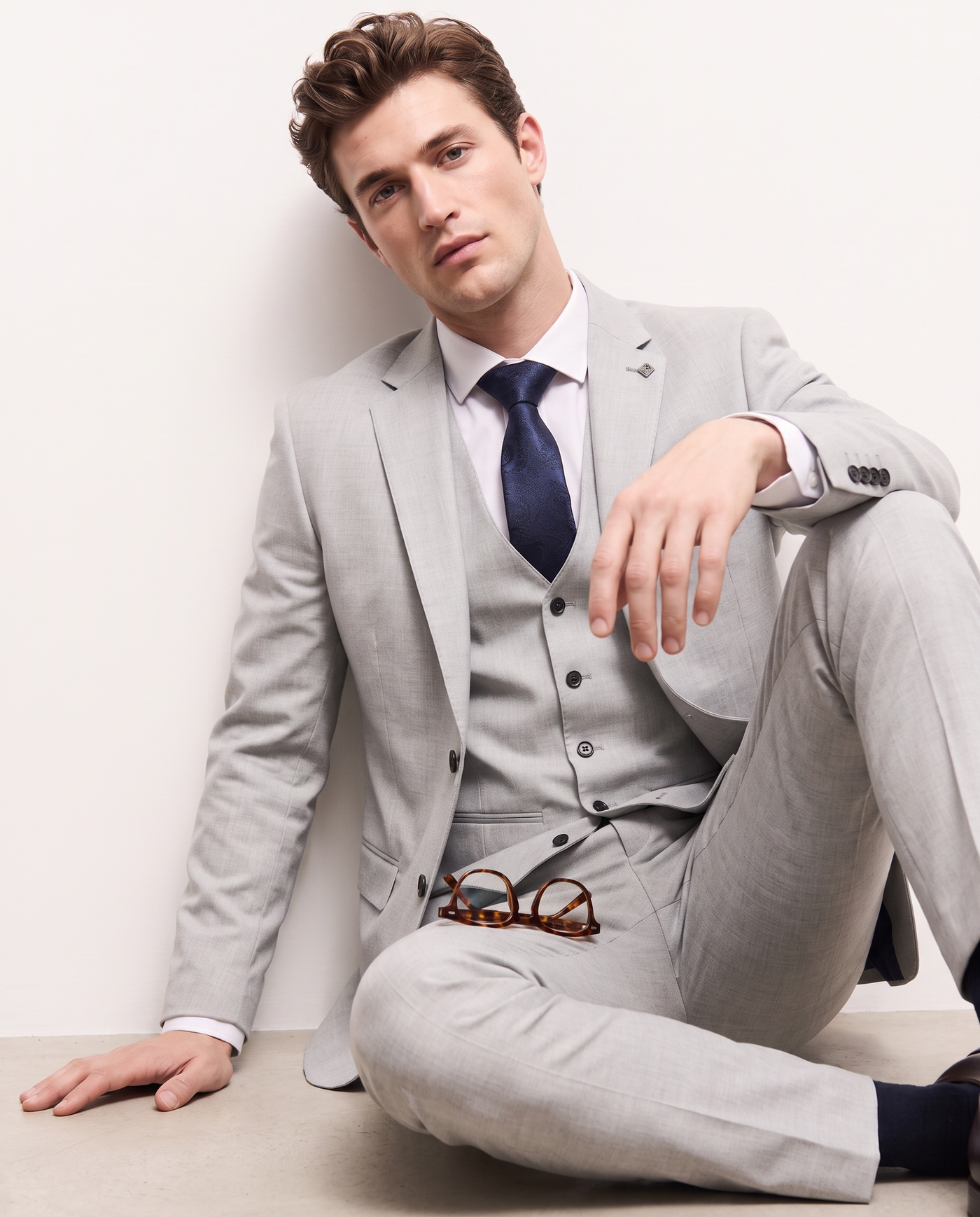 Belmont - Silver Men's Three Piece Suit